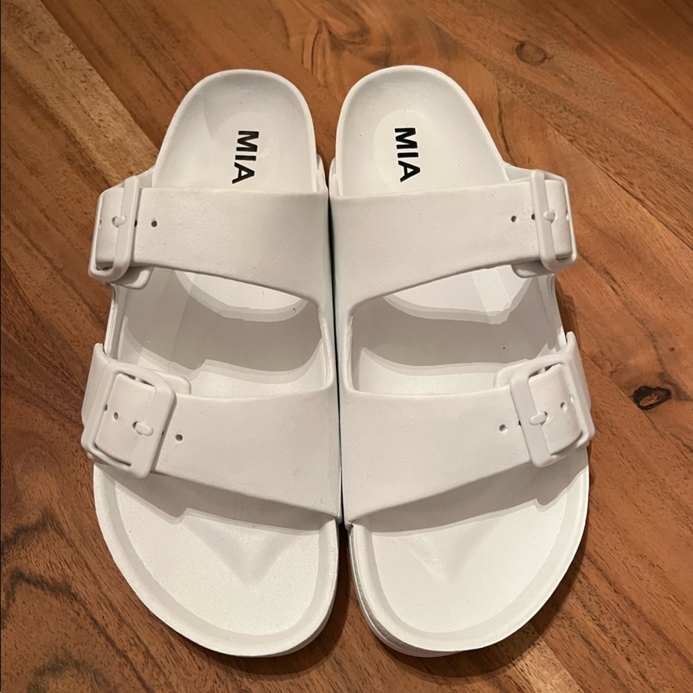 NWT MIA Women's Jasmin Slide Sandal